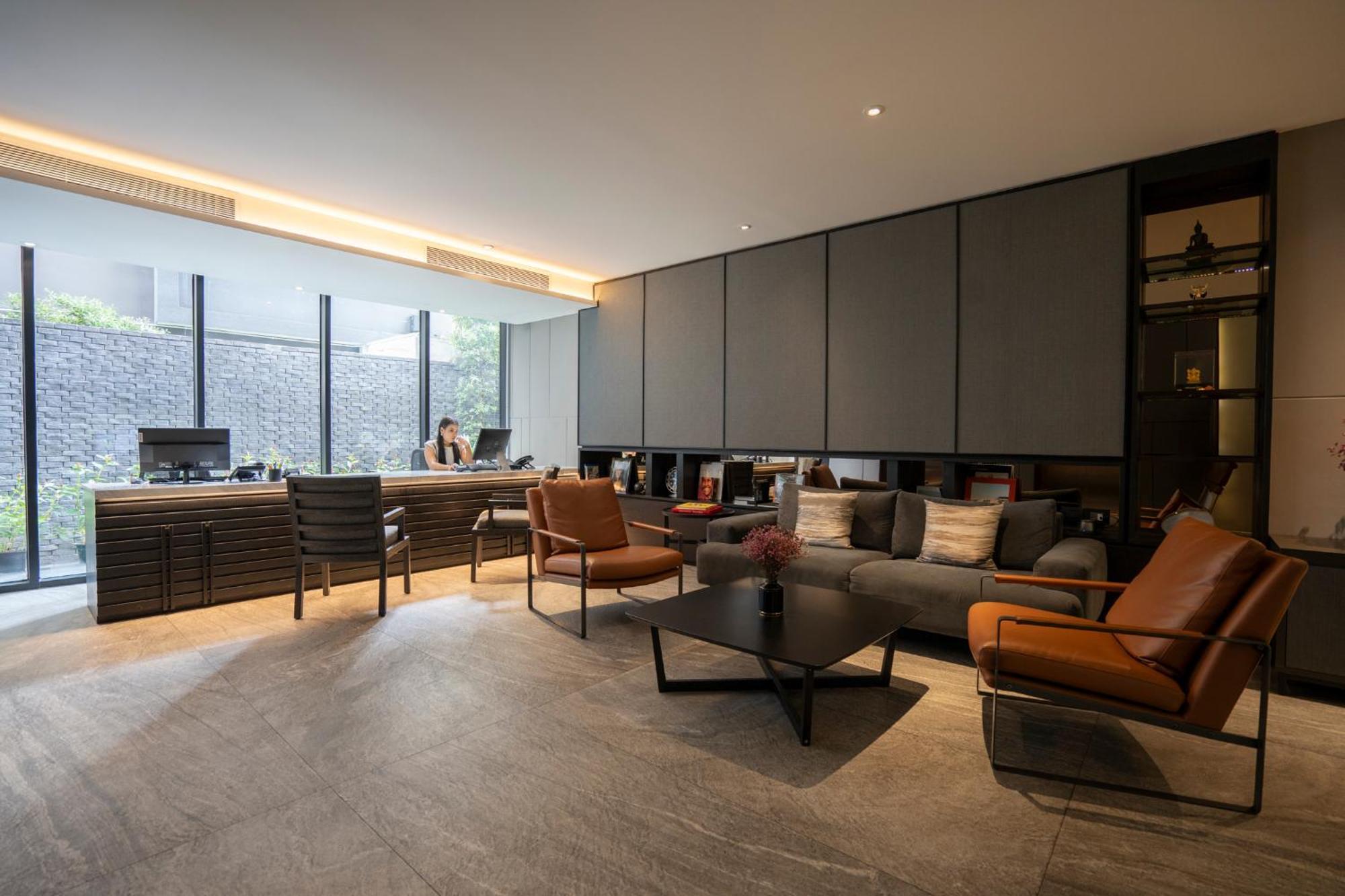Walton Suites Sukhumvit Bangkok Exterior photo