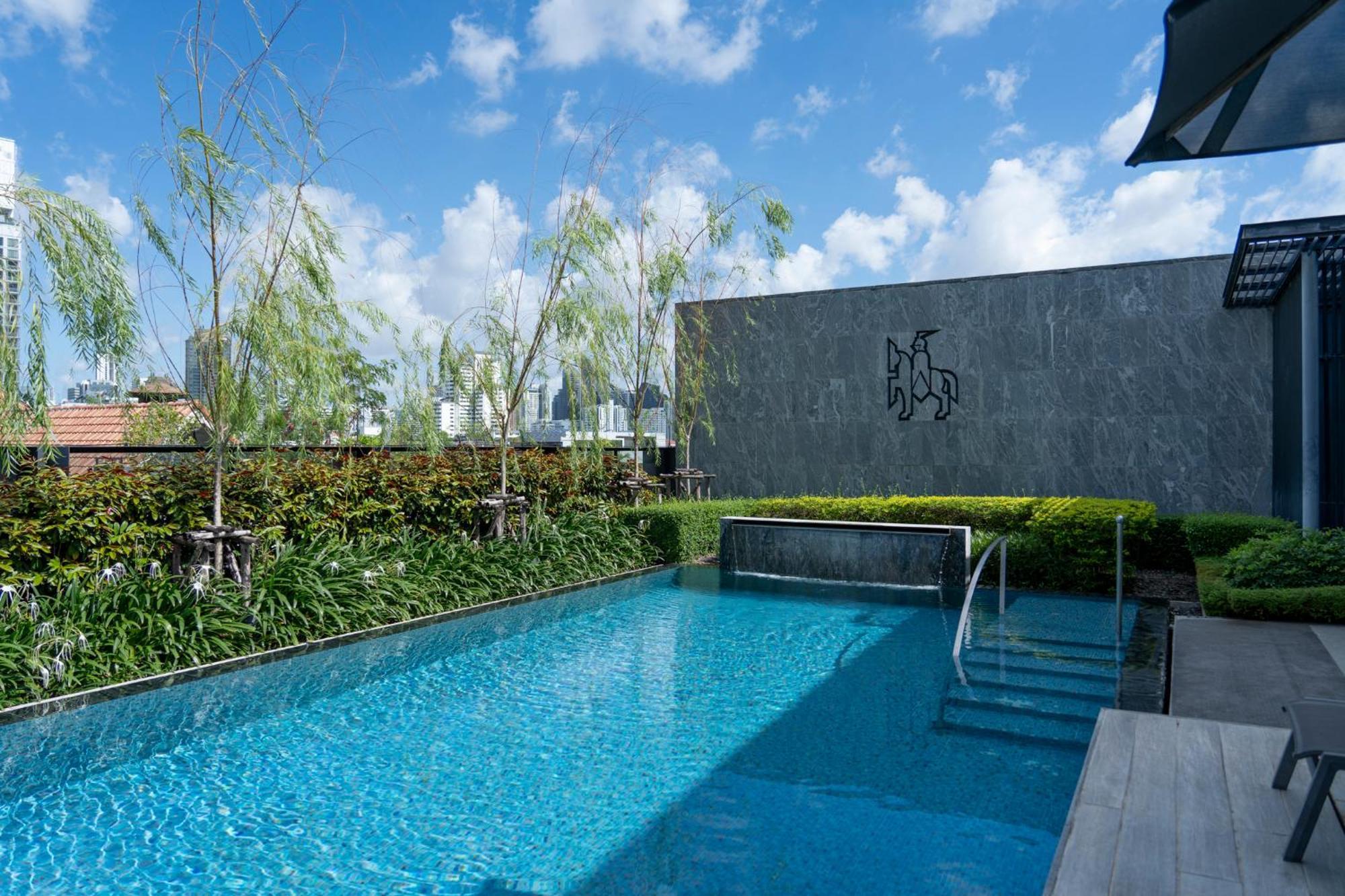 Walton Suites Sukhumvit Bangkok Exterior photo