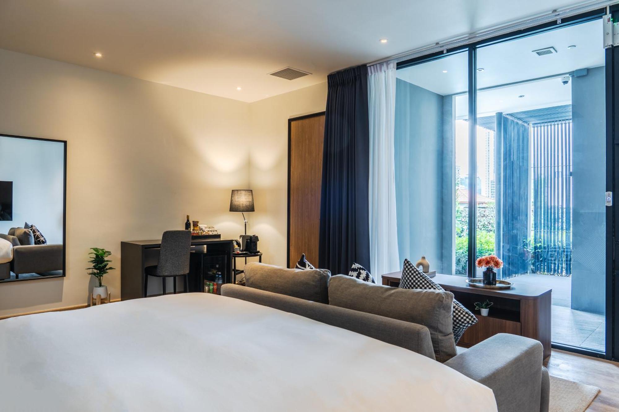 Walton Suites Sukhumvit Bangkok Exterior photo